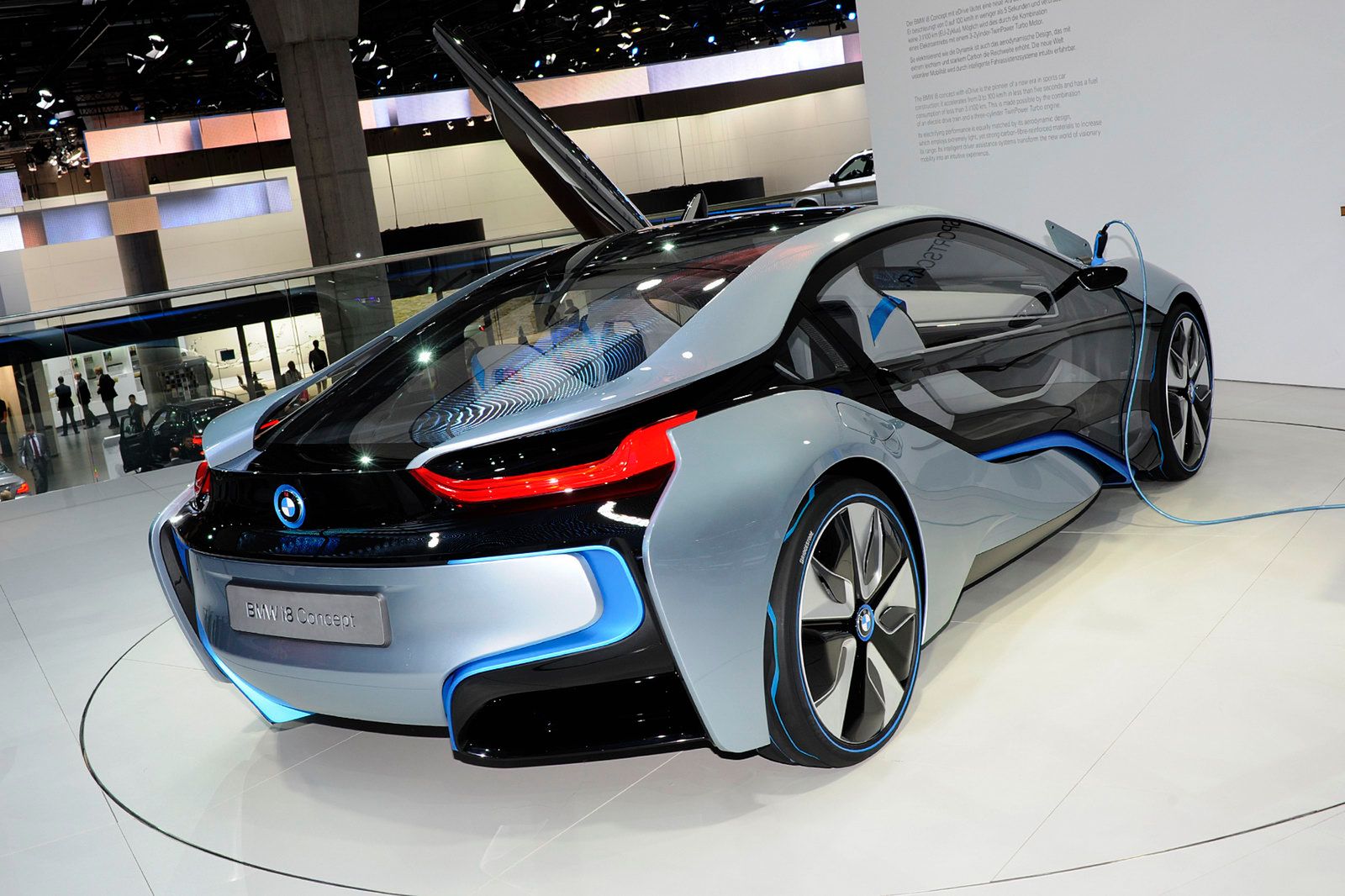 BMW i8