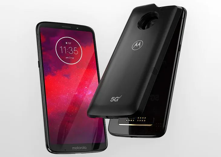 Tak Huawei omija amerykańskie zakazy. Wystarczyło zrobić... etui na telefon 4