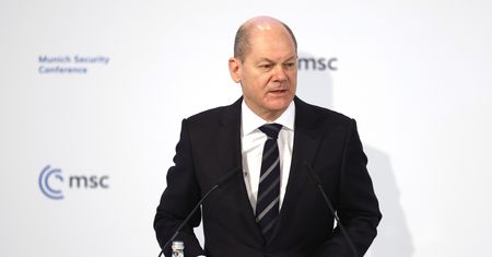 Scholz wzywa do negocjacji z Rosją