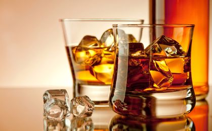 Paddy Irish Whiskey sprzedana Amerykanom. Produkcja zostaje w Irlandii