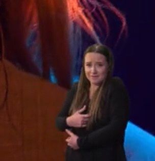 Tłumaczka języka migowego - Bestsellery Empiku 2021