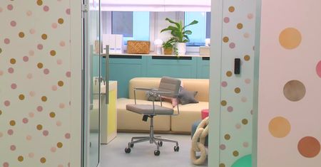 W Centrum Zdrowia Matki Polki zainaugurowano część oddziału psychiatrii wyremontowaną przez Fundację TVN