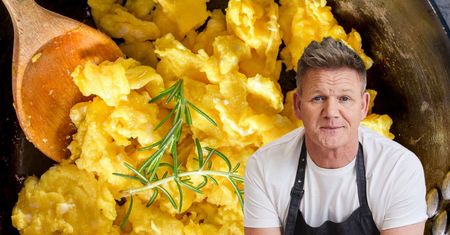 Gordon Ramsey zdradził swój przepis na jajecznicę. Jeden składnik sprawia, że jest idealna