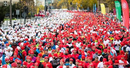 Bieg Niepodległości w Poznaniu: 7000 biegaczy utworzy “żywą flagę” na ulicach miasta