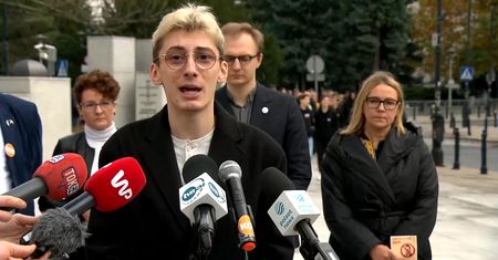 Protest w związku z powrotem “lex Czarnek”. “Projekt uderza przede wszystkim w edukację antydyskryminacyjną”