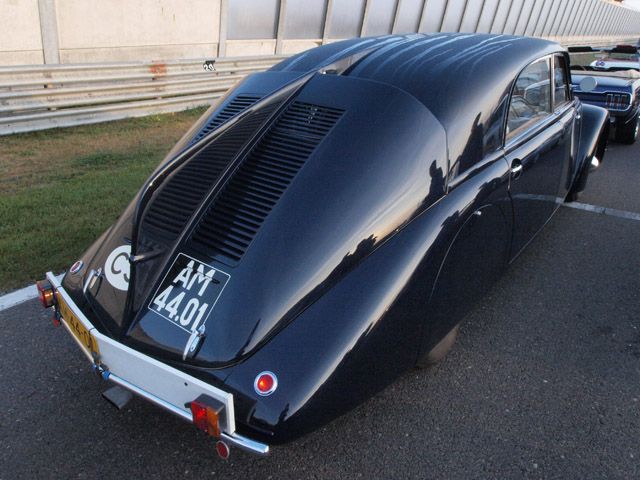 Tatra 77 