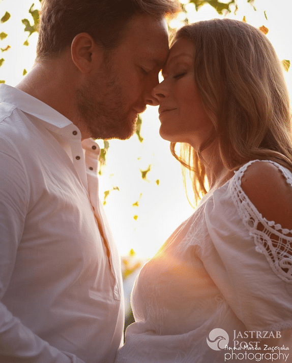 Tamara Arciuch i Bartek Kasprzykowski w ciążowej sesji - Instagram