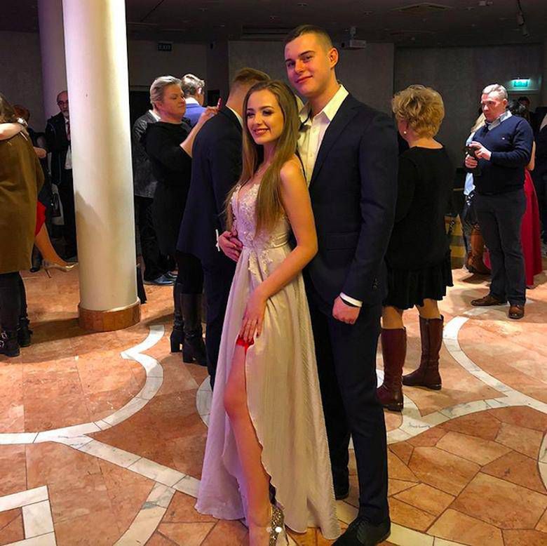 Wiktoria Gąsiewska i Adam Zdrójkowski na studniówce