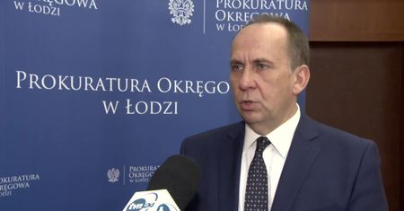 “Doszło do podpalenia”. Prokuratura ustaliła przyczyny pożaru wysypiska nielegalnych odpadów w Zgierzu