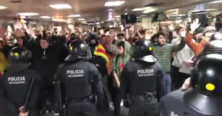 Związkowcy ze studentami zablokowali drogi i dworce kolejowe w Katalonii. Oprócz postulatów socjalnych, żądanie uwolnienia separatystów