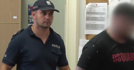 “To też nie było tak, że on rzucił się do Bogu ducha winnej osoby.” adwokat kierowcy o sytuacji na przejściu dla pieszych w Lesznie