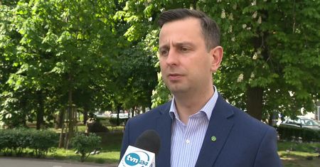 “Nie chce rozmowy publicznej na ten temat, chce ślicznego obrazka “piątki” PiS”. W. Kosiniak-Kamysz o rozmowie J. Kaczyńskiego na temat niepełnosprawnych