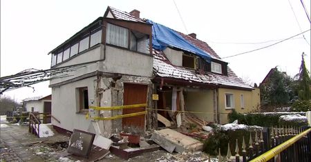 Wybuch gazu w Ziębicach. Ranny mężczyzna, dom poważnie uszkodzony