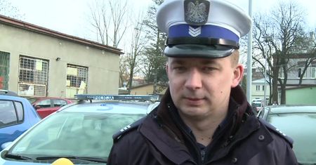 Za radiowozem w godzinach szczytu przez Kielce. Funkcjonariusze eskortowali samochód z rodzącą kobietą