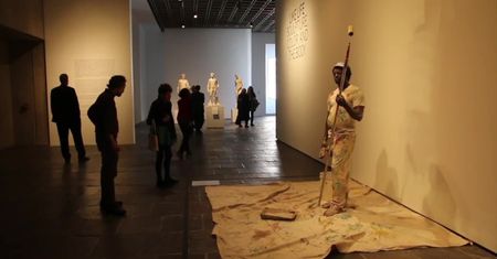Rzeźby jak żywe w nowojorskim Muzeum Sztuki Nowoczesnej