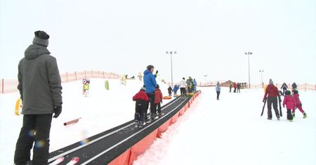 Mazury to nie tylko jeziora. W Kurzętniku funkcjonuje Kurza Góra – największy w północnej Polsce… ośrodek narciarski