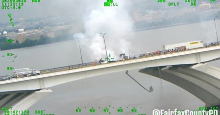 Karambol na moście Woodrowa Wilsona w Waszyngtonie