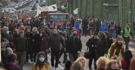 Tysiące studentów na ulicach Budapesztu. Protesty na rzecz wolności akademickiej na Węgrzech