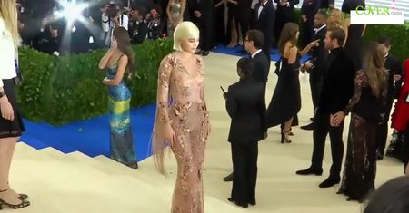 Kylie Jenner uważa, że ciąża przygotowała ją na kwarantannę z powodu koronawirusa. Miesiącami nie wychodziła z domu