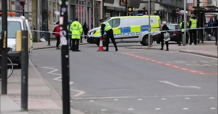 Atak nożownika w centrum Manchesteru. Dwie osoby ranne