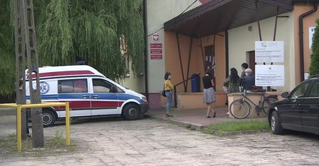 Członkowie komisji w Mniszkowie zakażeni koronawirusem