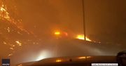 Potężne płomienie wzdłuż drogi. Fotograf opublikował nagranie z przejazdu przez płonące tereny w Kalifornii