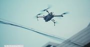 Dron z głośnikiem „poluje” na mieszkańców bez masek ochronnych. Akcja chińskiej policji, by ograniczyć rozprzestrzenianie się koronawirusa