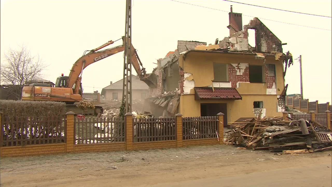 Trwa wyburzanie budynków po wybuchu gazociągu w Murowanej Goślinie