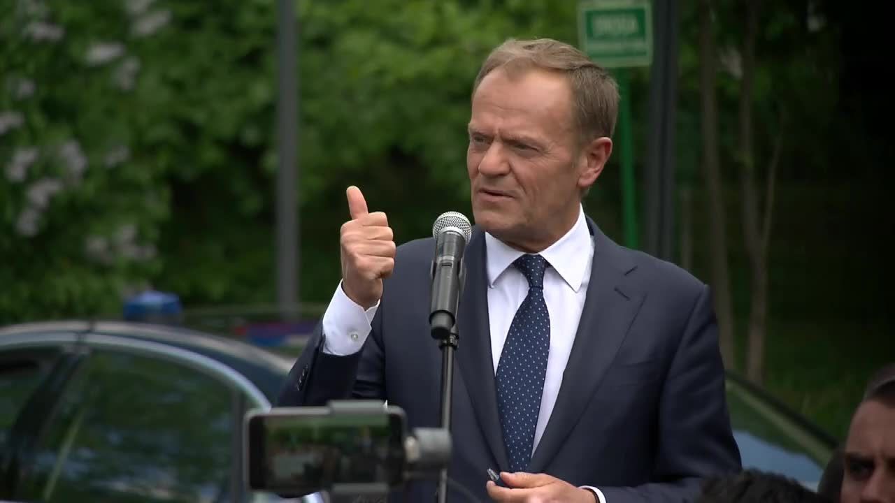 D. Tusk: Niezwykle dziwna forma patriotyzmu, żeby sprowadzać rosyjski węgiel z Donbasu i finansować imperialne pomysły prezydenta W. Putina