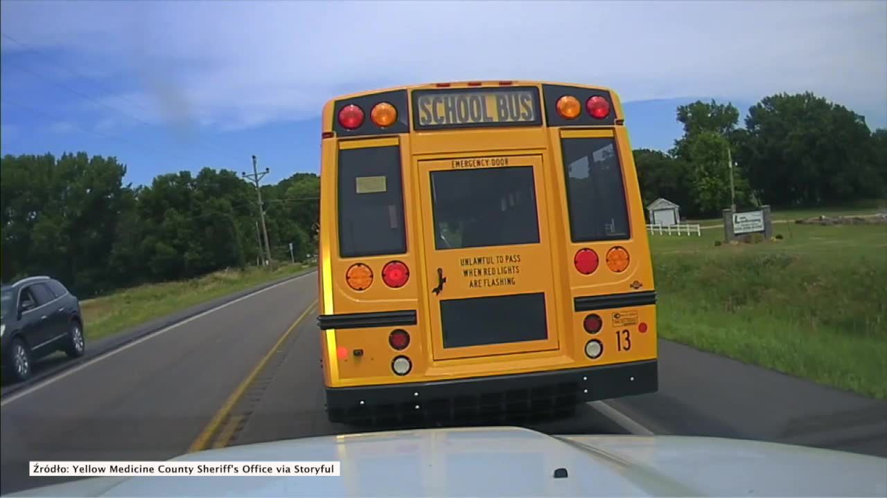 Kierowca szkolnego autobusu zasłabł za kółkiem