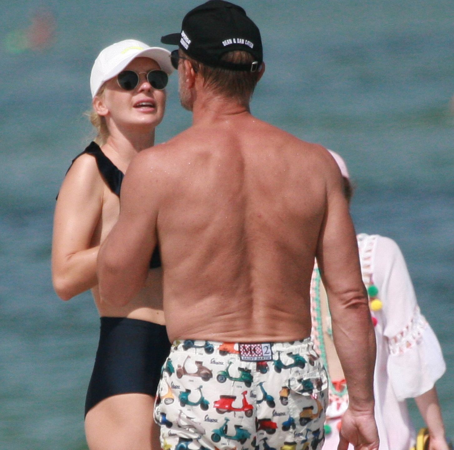 Cezary Pazura i Edyta Pazura na plaży w Juracie