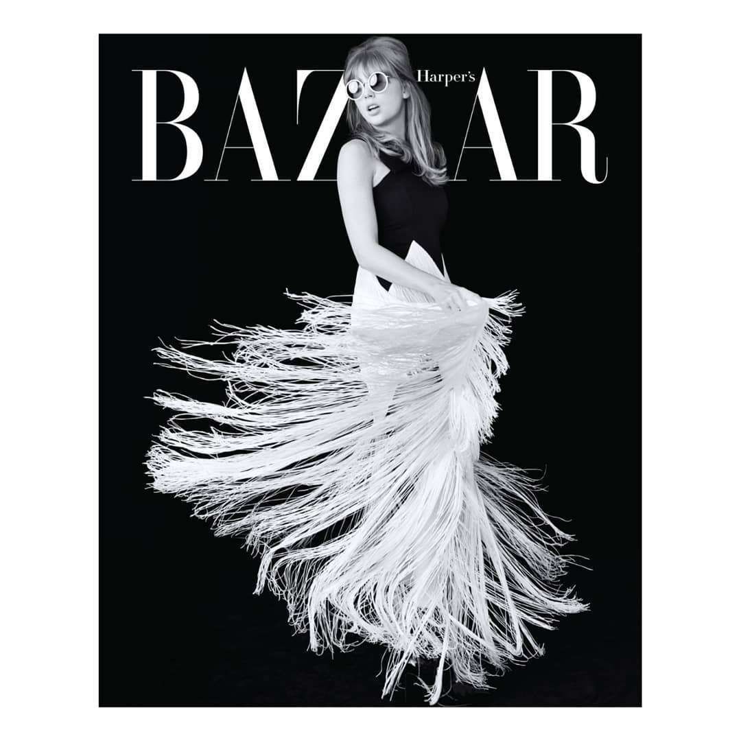 Taylor Swift jako Pattie Boyd w Harper's Bazaar