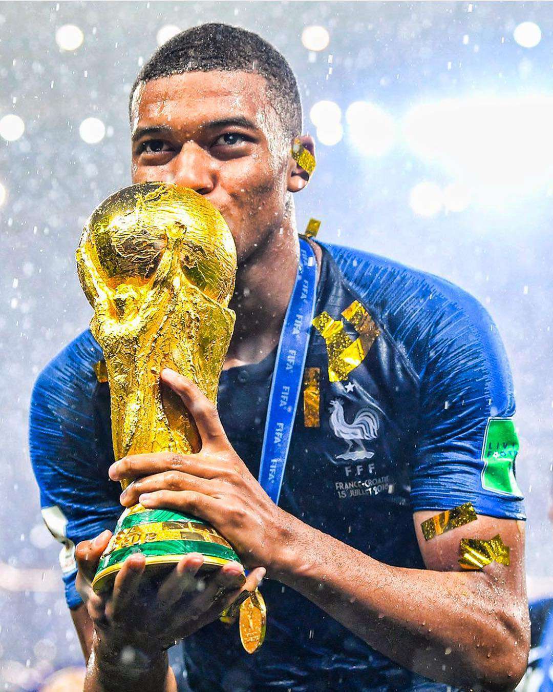 Kylian Mbappé – piłkarz reprezentacji Francji