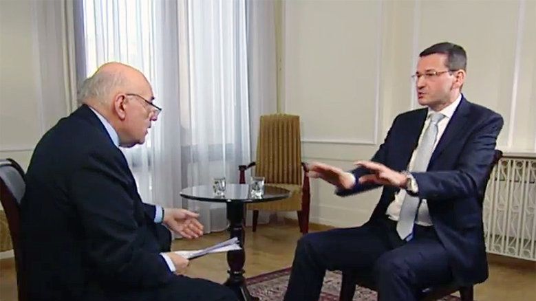 Mateusz Morawiecki i dziennikarz Tim Sebastian w programie "Conflict Zones".