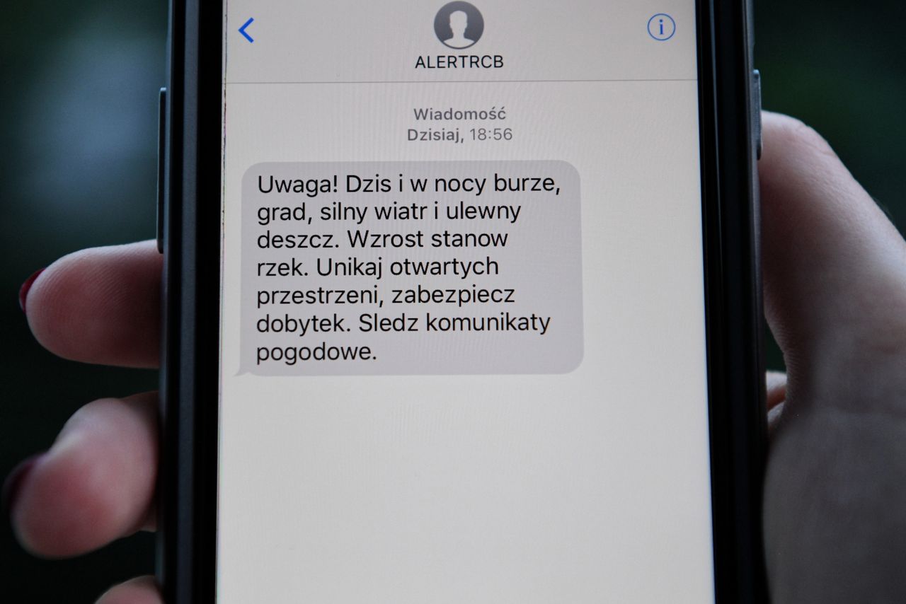 Podszywają się pod Alert RCB. Nie chcą oszukiwać, tylko… reklamować