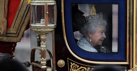 Elżbieta II przeciwko imigrantom z Rumunii i Bułgarii. Ograniczą ich prawa