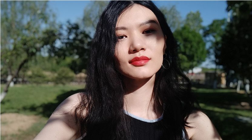 Przykładowe selfie ze strony Xiaomi