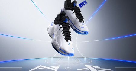 Konsoli i gier brakuje, ale są oficjalne buty PlayStation 5