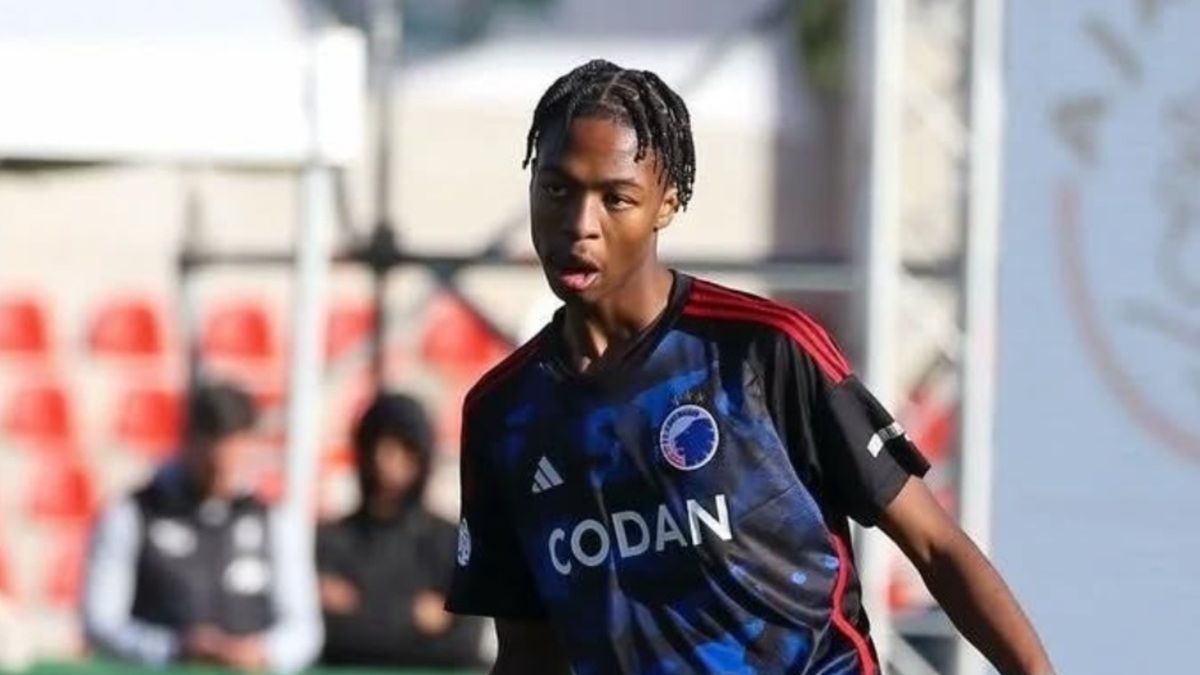 Instagram / Prince Sobayeni Sports / Tristan Andrew w barwach FC Kopenhaga