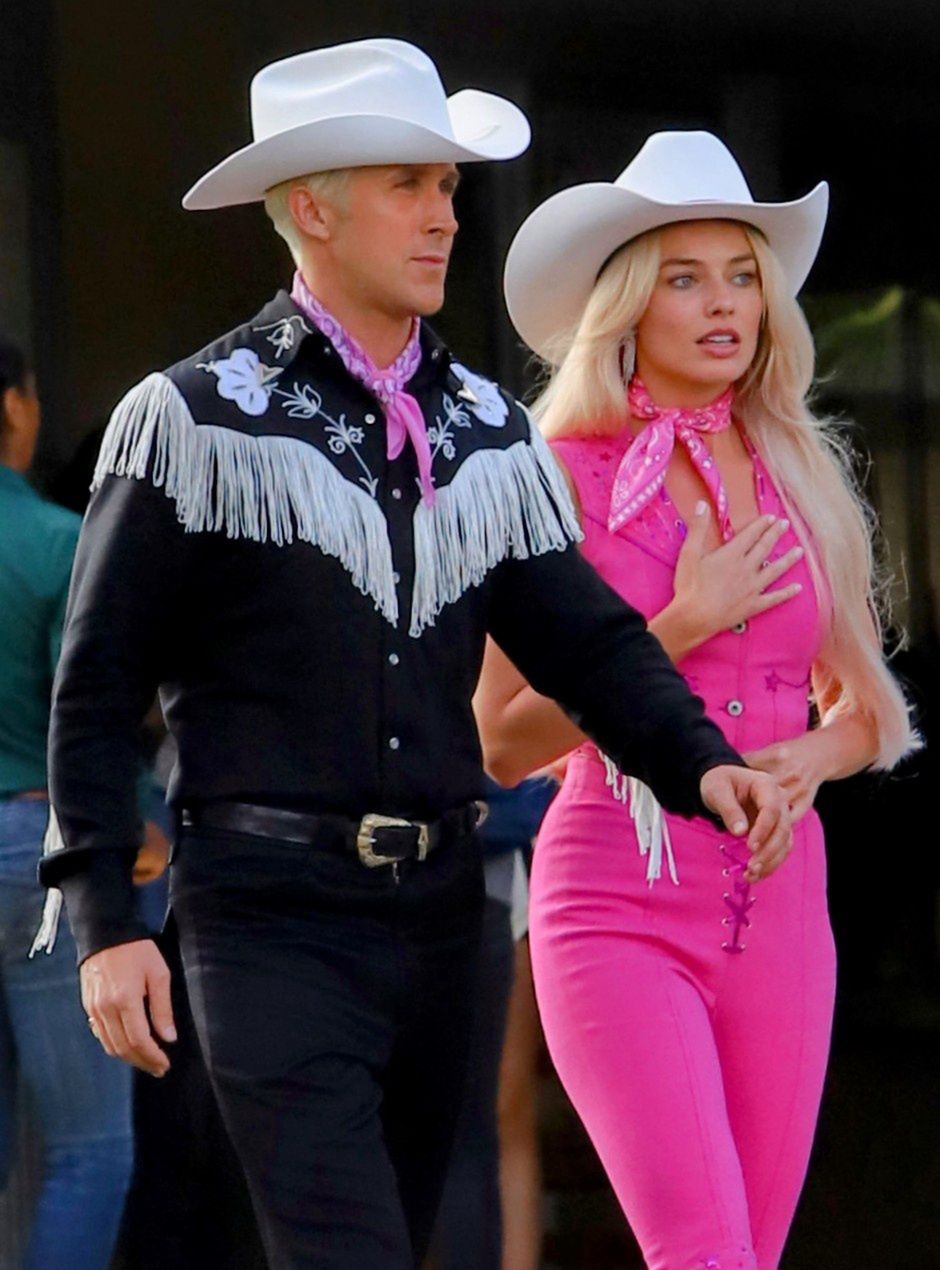 Ryan Gosling i Margot Robbie w rolach Kena i Barbie na planie nowego filmu