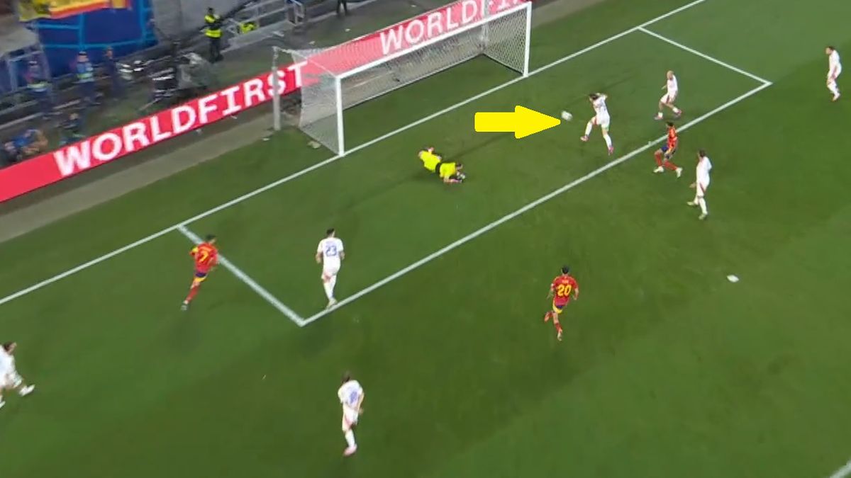 Zdjęcie okładkowe artykułu: Twitter / Screen / TVP Sport / Na zdjęciu: Riccardo Calafiori strzelił gola, ale dla Hiszpanii