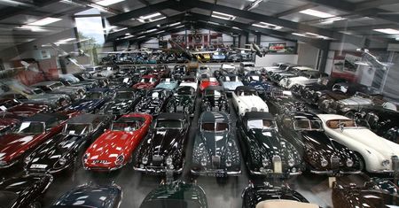 Jaguar Land Rover kupił największą na świecie kolekcję brytyjskich aut
