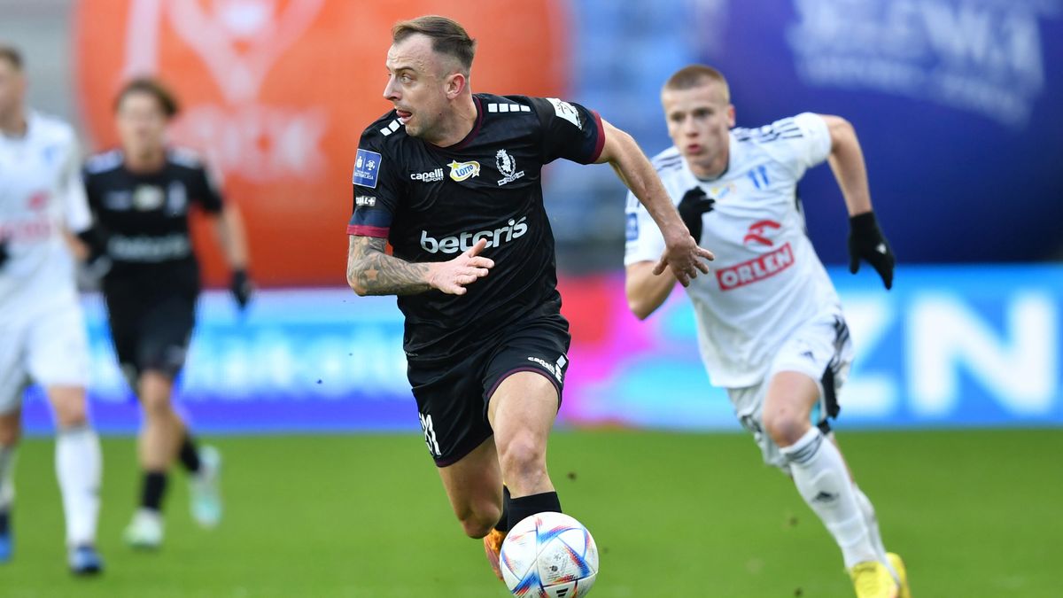 PAP / Piotr Nowak / Na zdjęciu: Aleksander Pawlak (z tyłu) i Kamil Grosicki (z przodu)