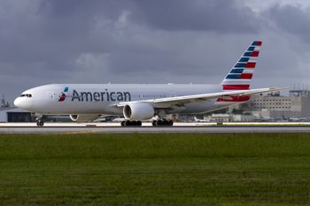 Karaibskie niebo opustoszało po ataku USA na Wenezuelę. Tysiące pasażerów utknęło na wyspach