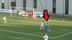 Efektowny gol w polskiej lidze. Bramkarz nie był nawet blisko obrony