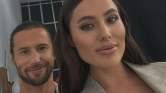 Celia Jaunat chwali się FIGURĄ KLEPSYDRY, pozując w mikroskopijnym bikini. Ogień? (FOTO)