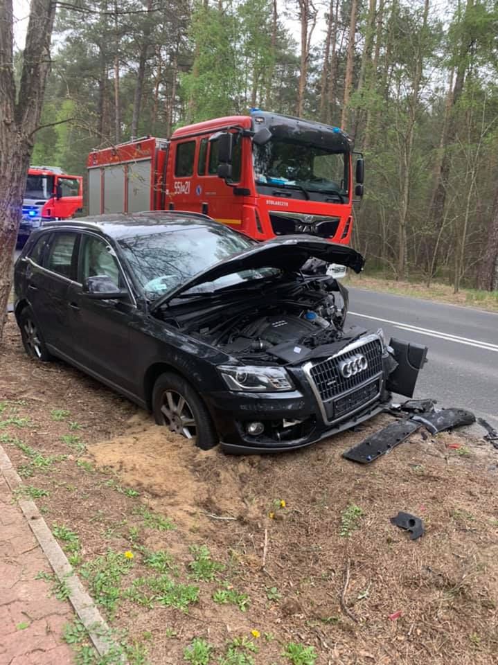 Kierowca Audi wjechał w karetkę przewożącą pacjenta