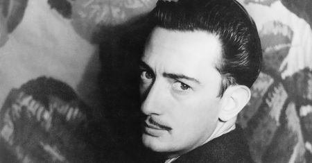 Żyła w trójkącie. Skandaliczna historia Gali Dalí