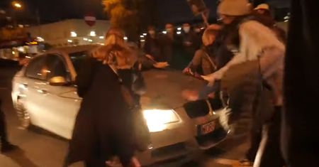Strajk kobiet. Media: funkcjonariusz ABW potrącił demonstrantki