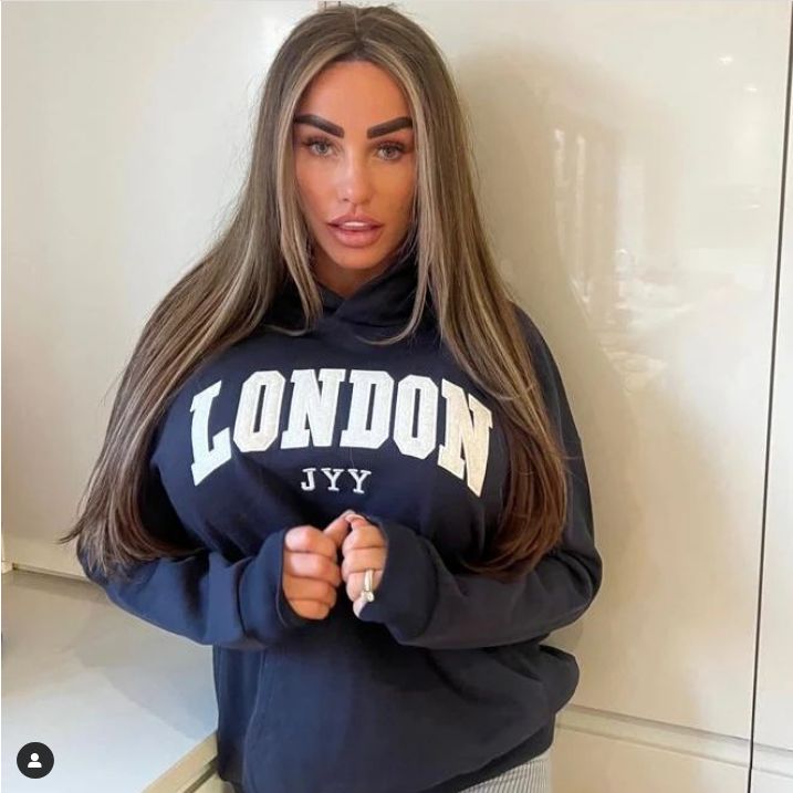 Katie Price na wakacjach w Tajlandii. Tak wygląda po 16. operacji biustu
